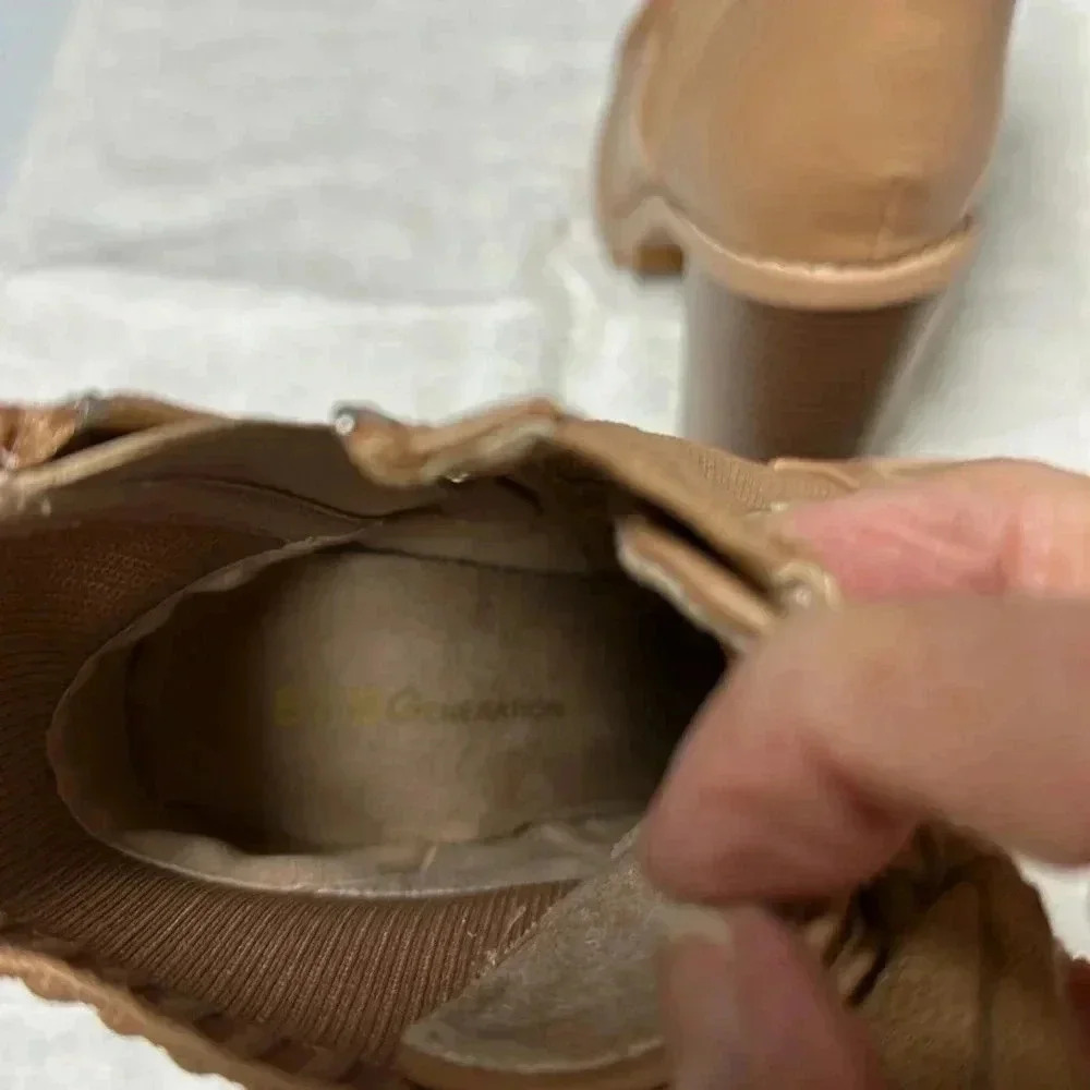 BCBGenration boots - Picture 5 of 9